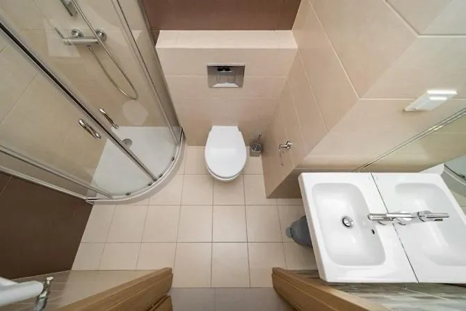 Room In Ordona Warszawa Pensjonat