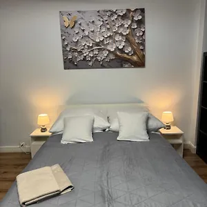 Appartement Coser Metro Onz, Varsovie